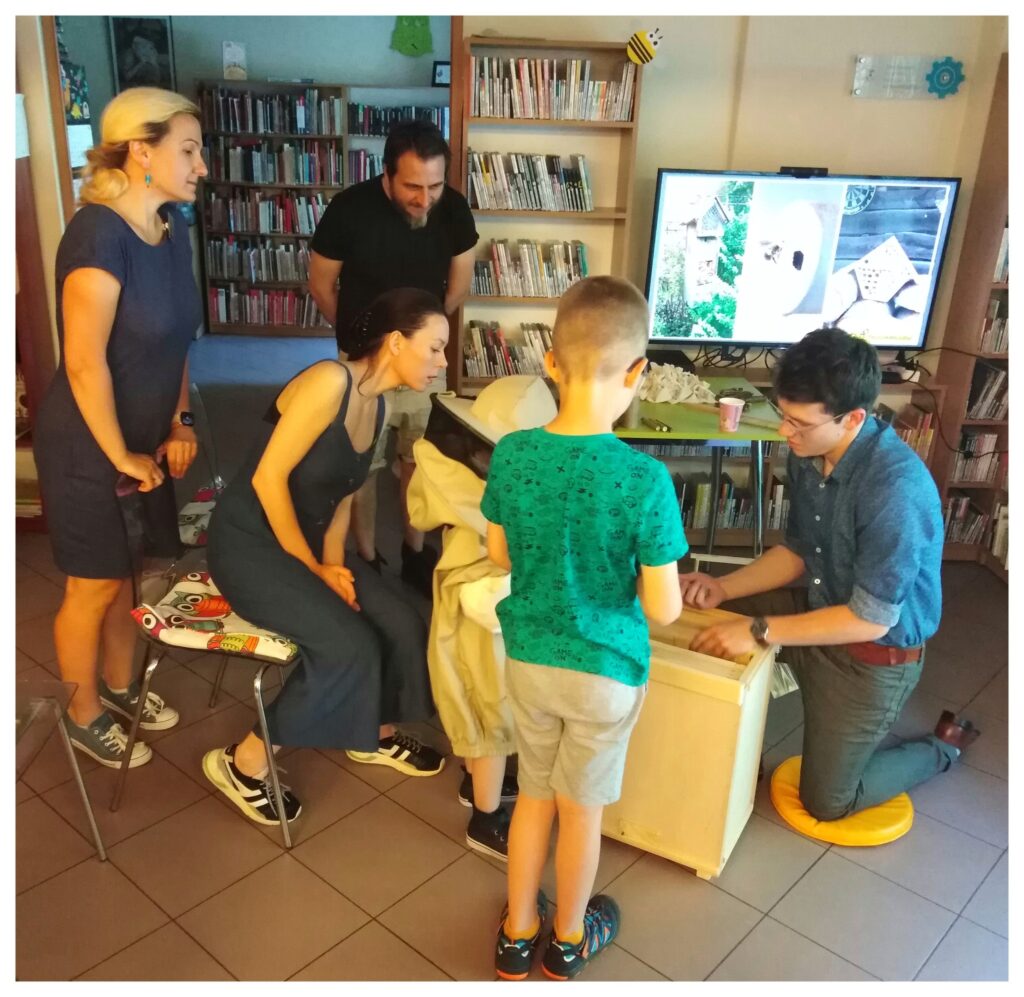 Pszczoła Musi Być w Bibliotece na Twardej